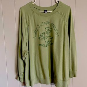 Old Navy crew neck sweatshirt